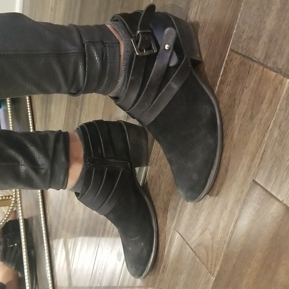 Steve madden black booties